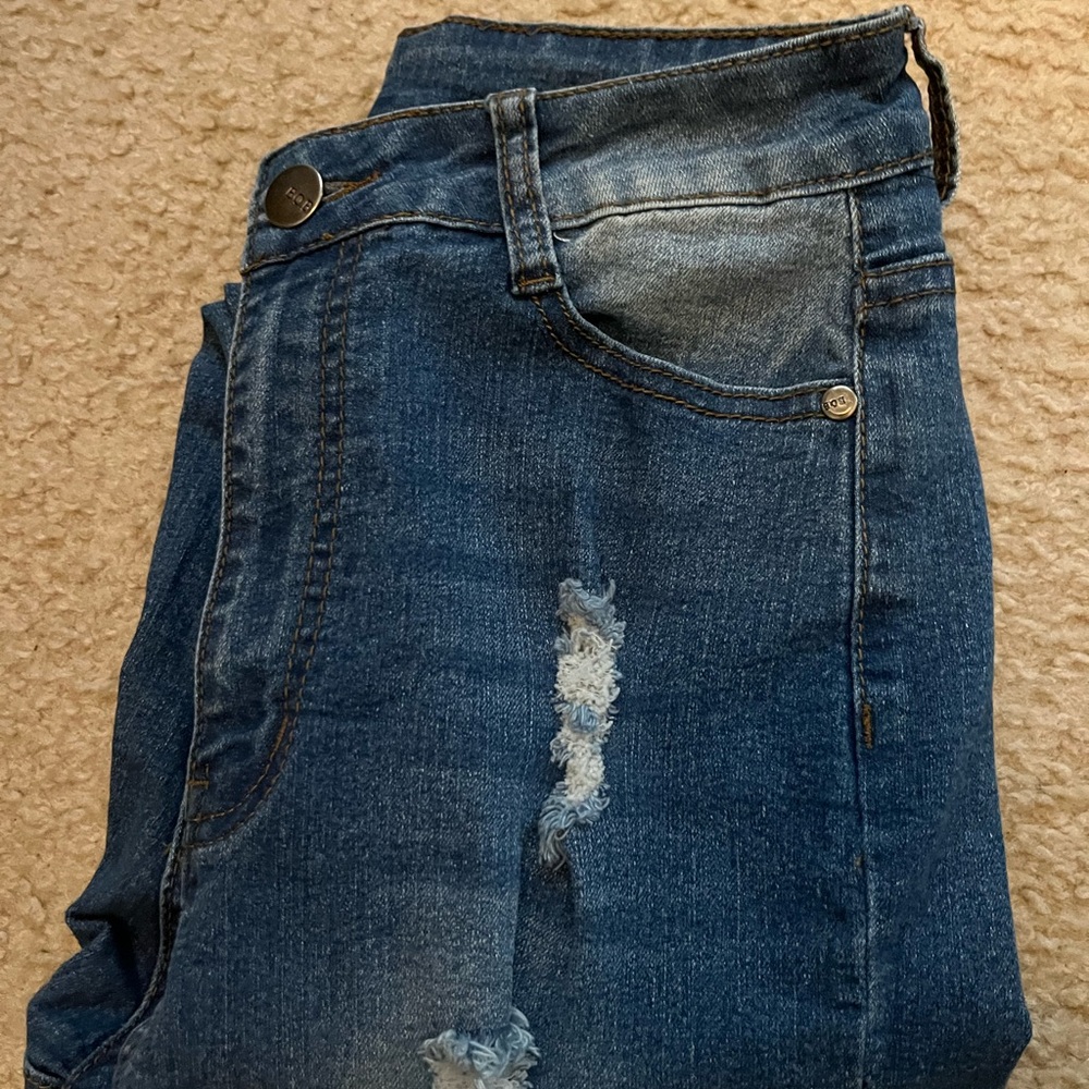 BOB Jeans, Size 9/10, destructive jeans, 80% cotton, 15% polyester & 5% elastane